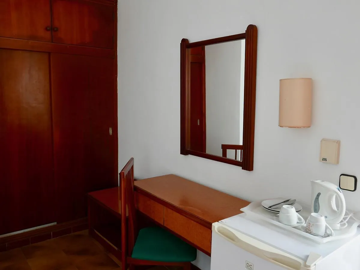 Hostal De La Caravel.La Cala D´Or